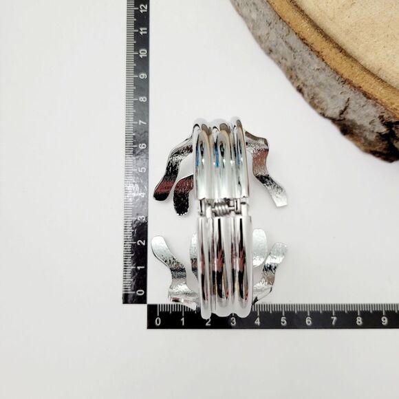 Brand New Top Fashion Silver Tone Bangle Bracelet - Picture 8 of 8